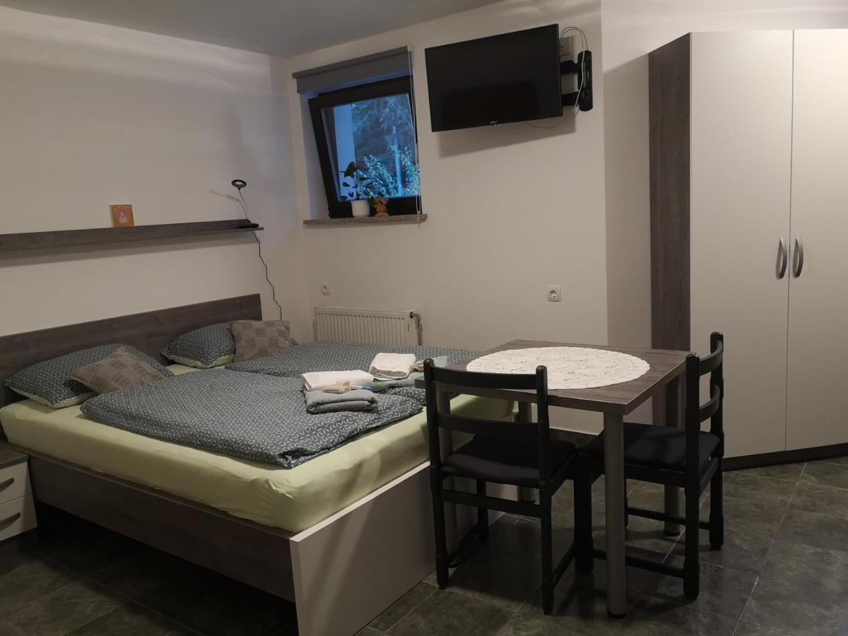 Apartma Jutersek 2+2 Libelice ภายนอก รูปภาพ