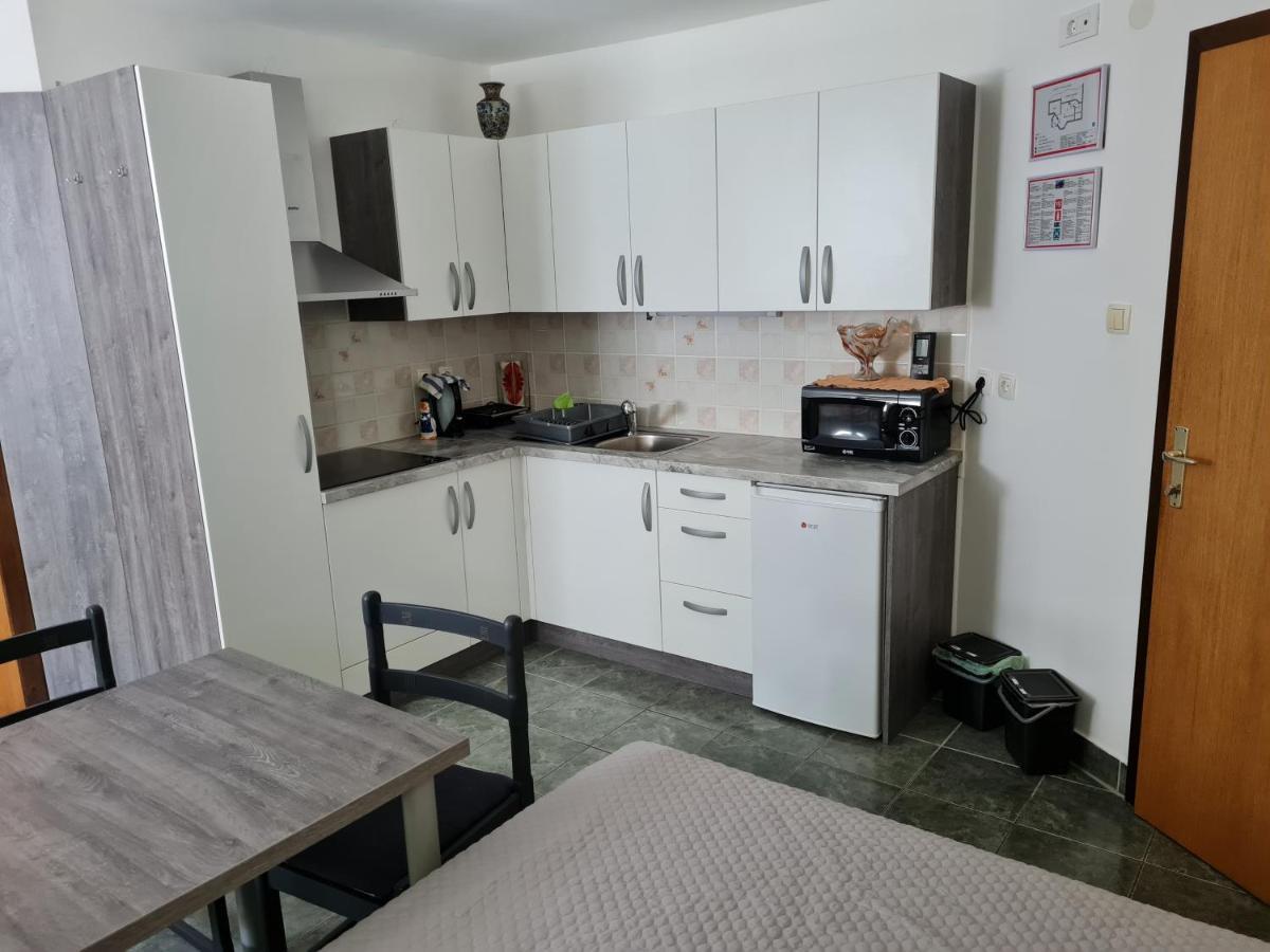 Apartma Jutersek 2+2 Libelice ภายนอก รูปภาพ
