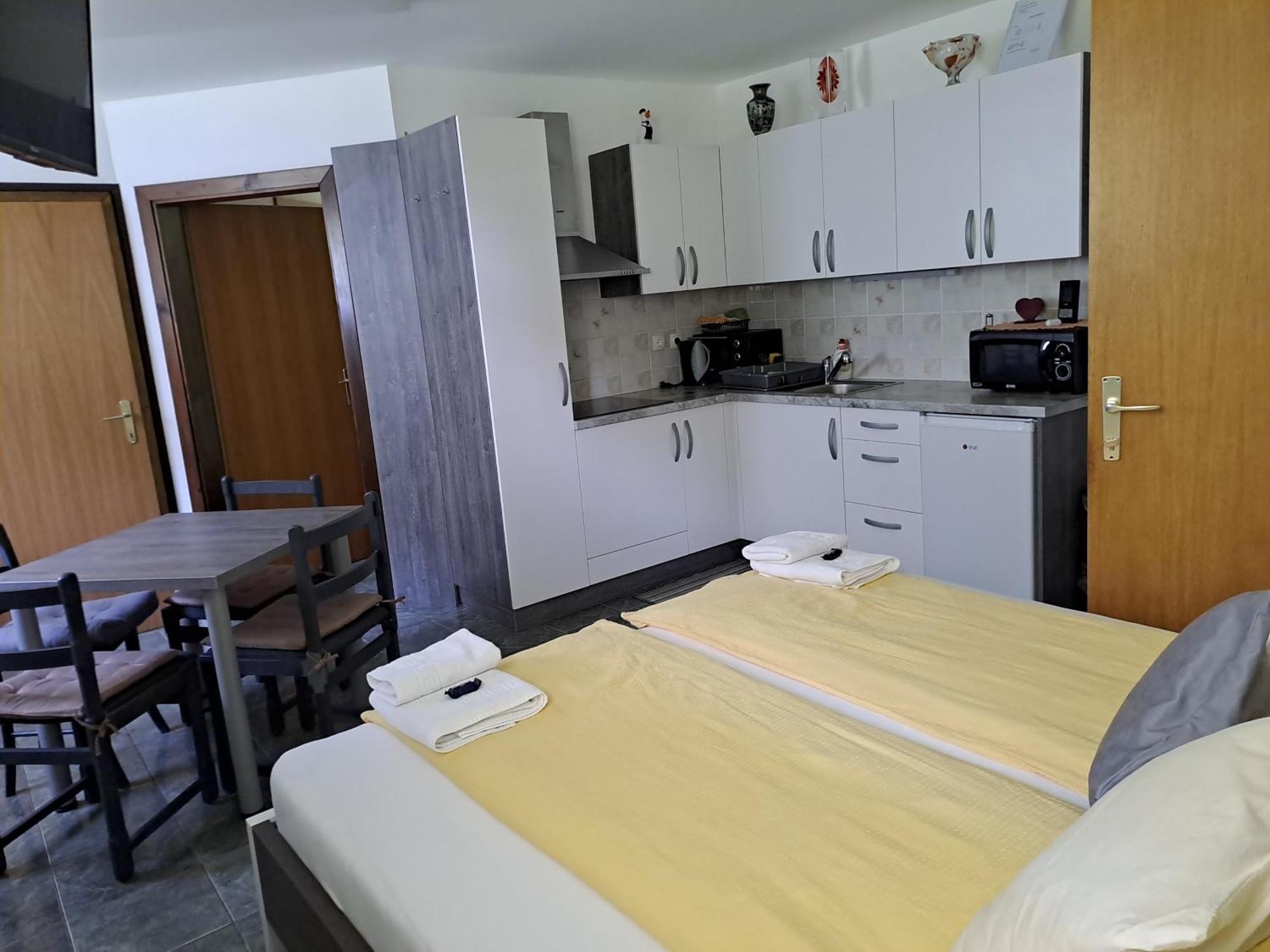 Apartma Jutersek 2+2 Libelice ภายนอก รูปภาพ